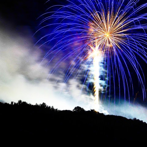 Fireworks      Jay Rhind